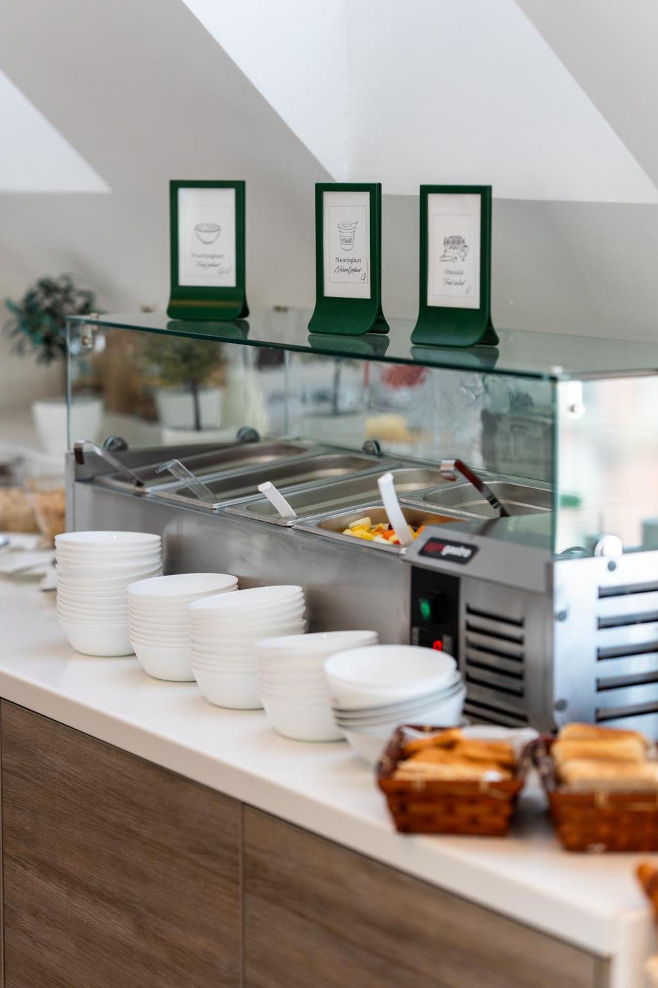 Design & Budget Hotel Wien Schoenbrunn Eksteriør billede